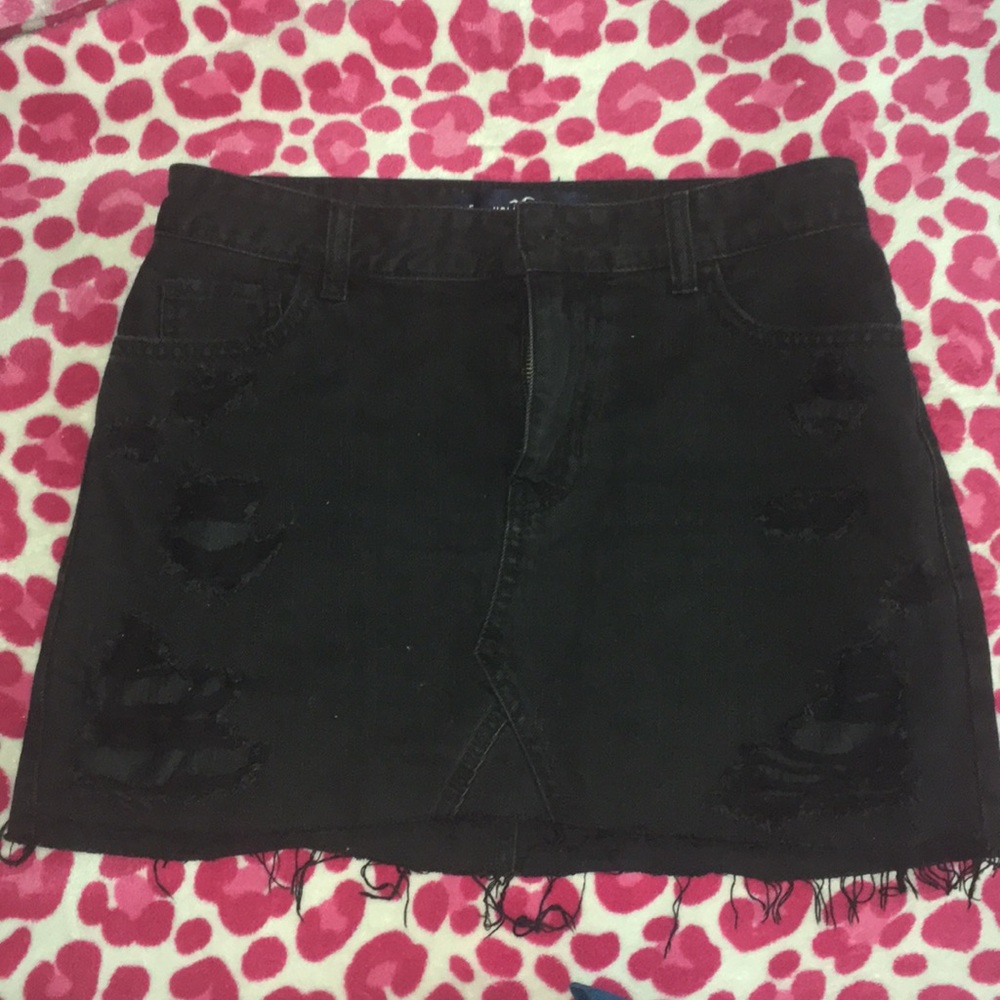 HOLLISTER DENIM SKIRT BLACK